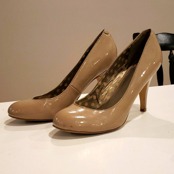 Fergalicious Shoes - Fergalious by Fergie nude pumps